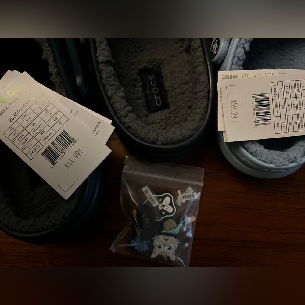 New w/ Tags Crocs - Picture 4 of 4